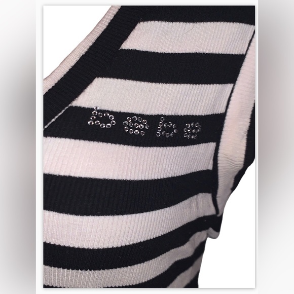 Stripe V-neck Sleeveless Top by Bebe - Picture 8 of 9